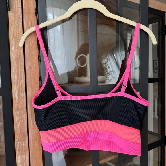 Beach Riot eva ribbed bikini top swimsuit coral barbie neon pink colorblock - Picture 4 of 7